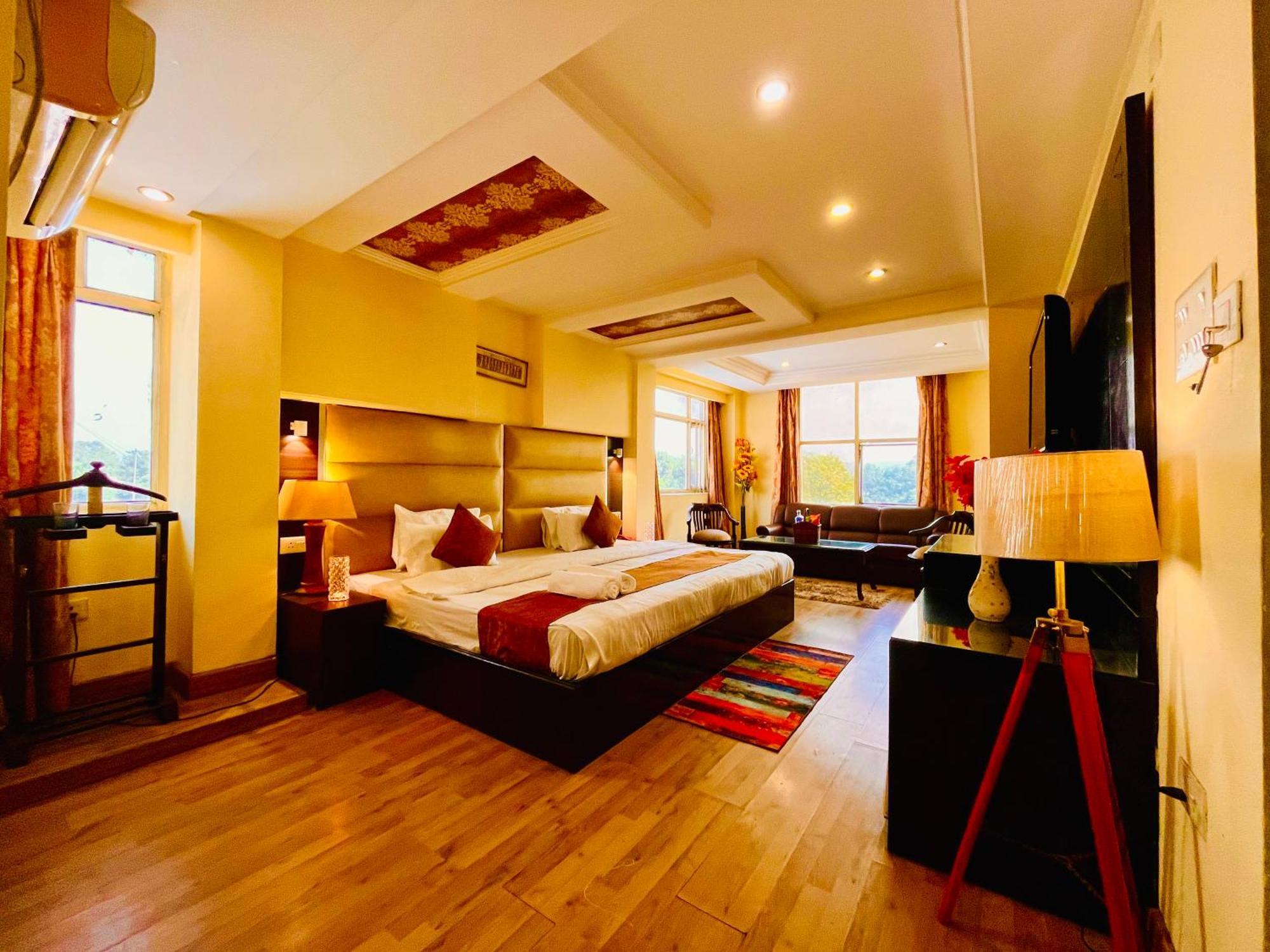 The Reo Luxury Hotel - Haridwār Zewnętrze zdjęcie