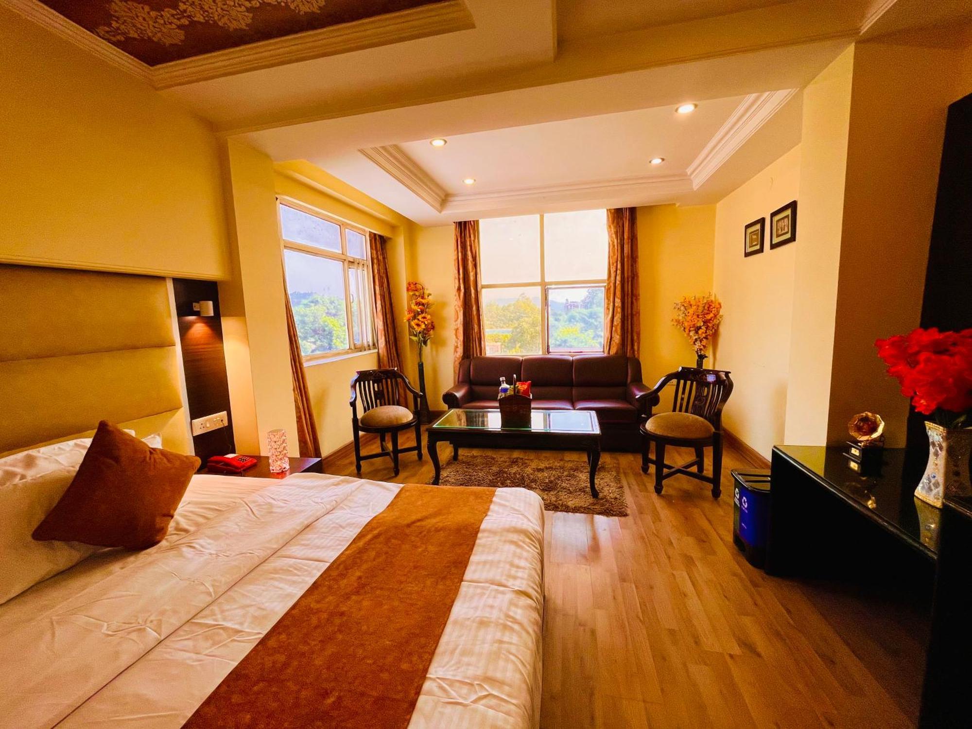 The Reo Luxury Hotel - Haridwār Zewnętrze zdjęcie